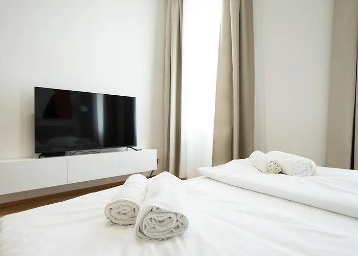 Cosy Brand-new In A Calm Discrict Of Apartamento Viena