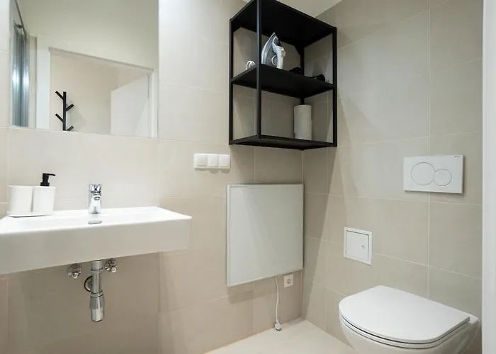 Apartamento Cosy Brand-new In A Calm Discrict Of *