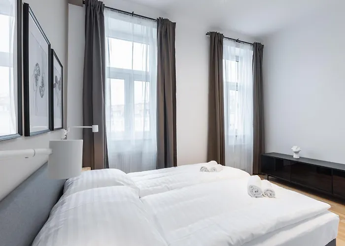 Cosy Brand-new In A Calm Discrict Of Apartamento