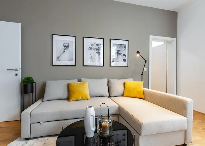 Cosy Brand-new In A Calm Discrict Of Apartamento *