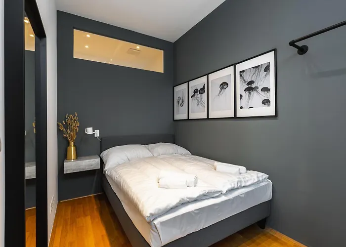 Apartamento Cosy Brand-new In A Calm Discrict Of *