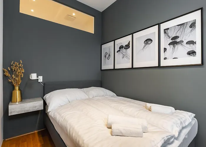 Cosy Brand-new In A Calm Discrict Of Apartamento *